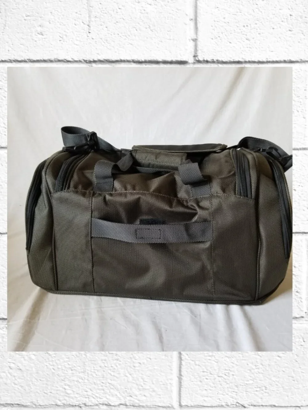NWT! Skyway Luggage Sigma 7.0 Softside Weekender Duffel Bag with Luggage Strap